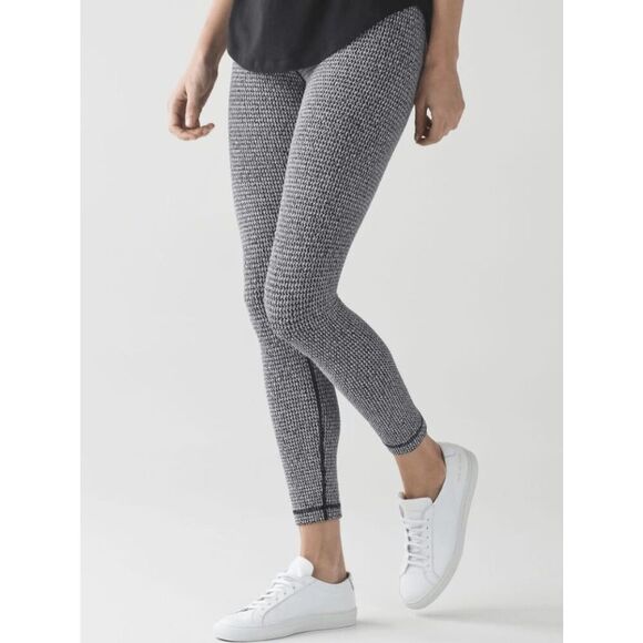 LULULEMON ATHLETICA High Times 7/8 Pant Size 4 - Picture 1 of 6